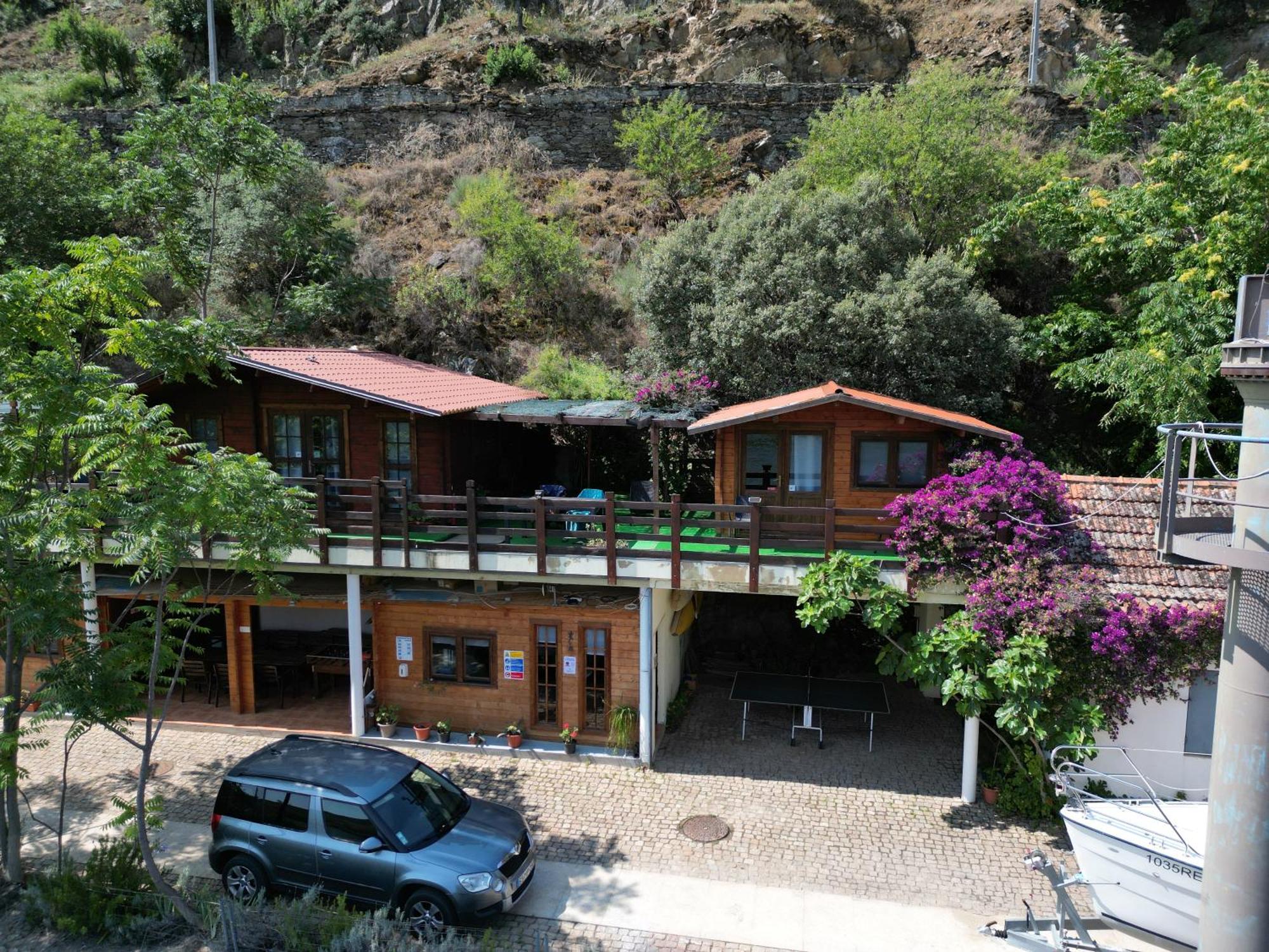 Douro Yacht Charter & Bungalows São João da Pesqueira Bagian luar foto