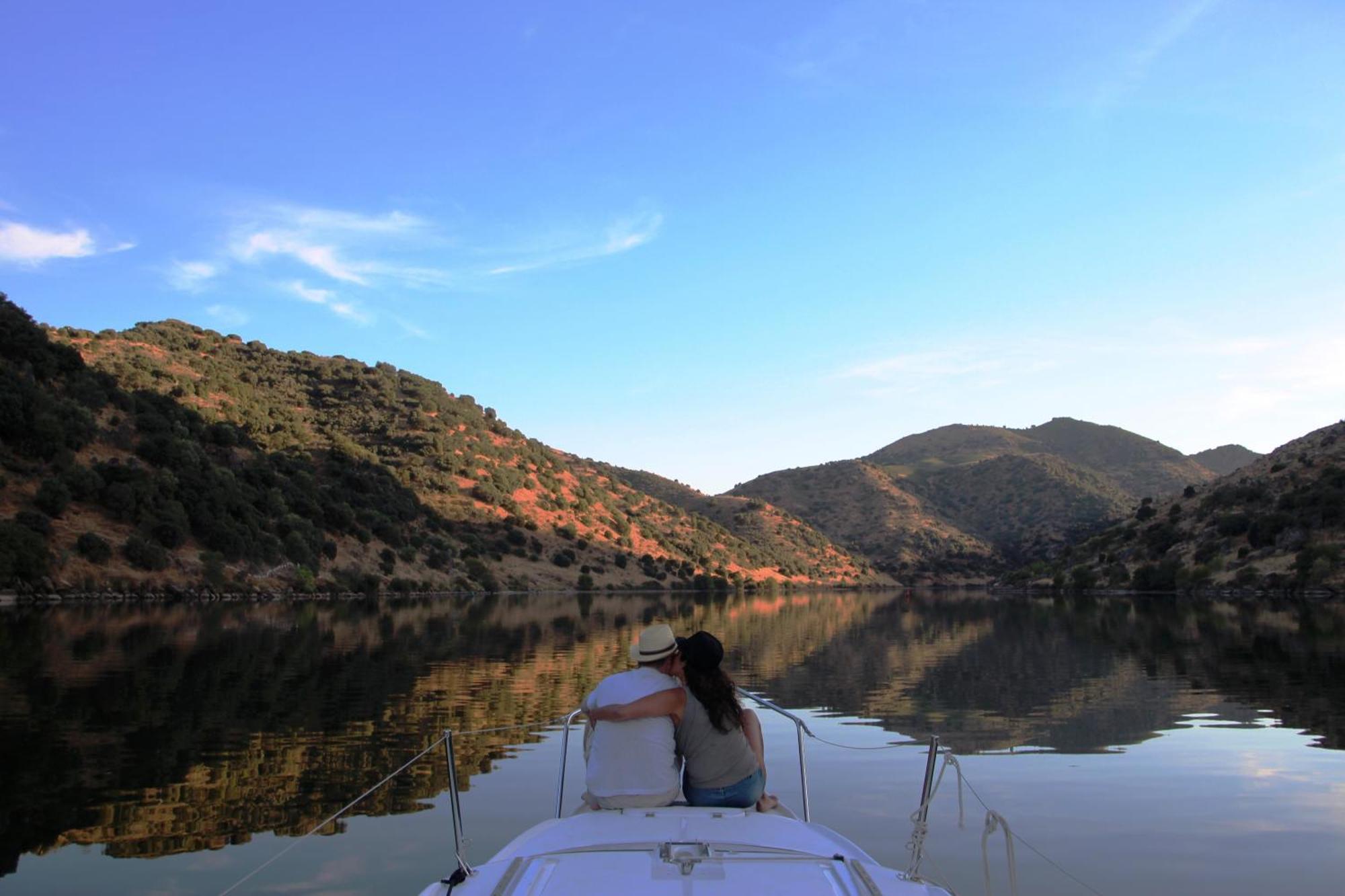 Douro Yacht Charter & Bungalows São João da Pesqueira Ruang foto