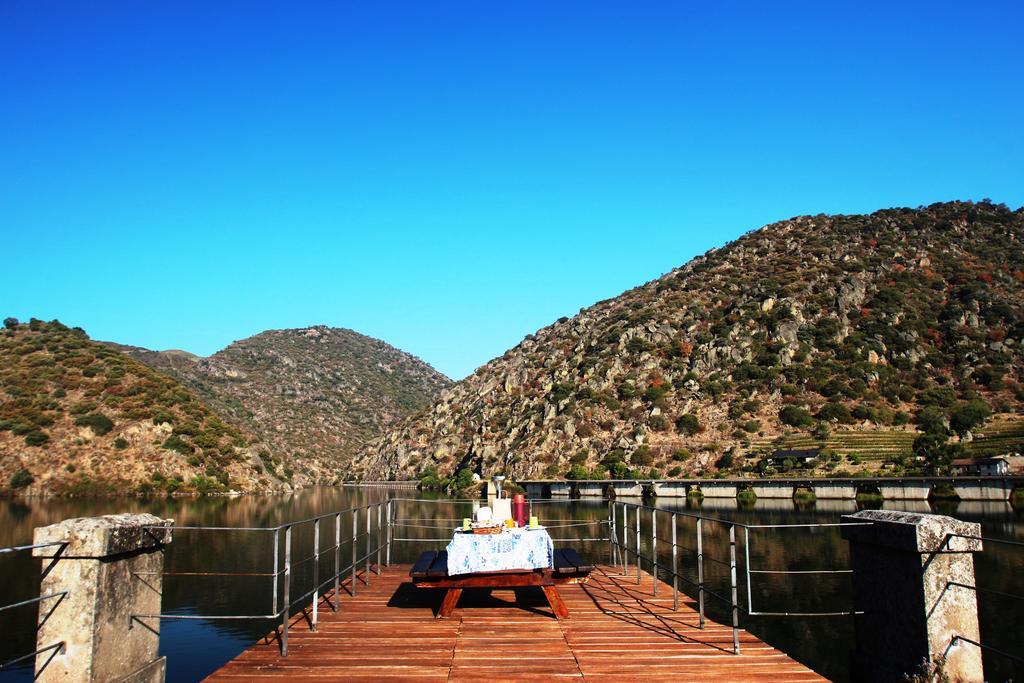 Douro Yacht Charter & Bungalows São João da Pesqueira Bagian luar foto